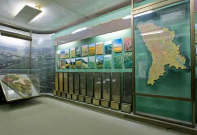 Expoziția "Solurile și agrolandșafturile Moldovei"
