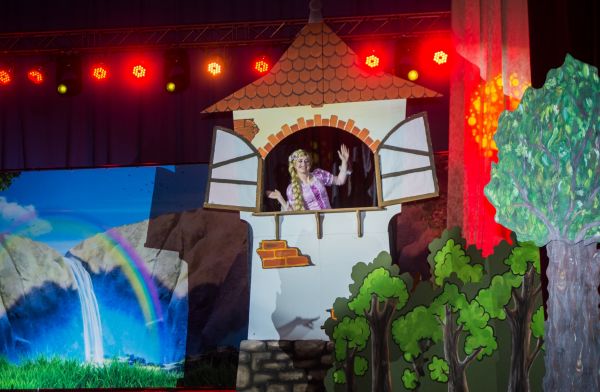 Rapunzel - Spectacol Interactiv de Animație pentru Copii | +3