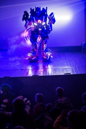 Synopsis - Spectacol Interactiv de Animație pentru copii realizat de Liga Roboților | +3