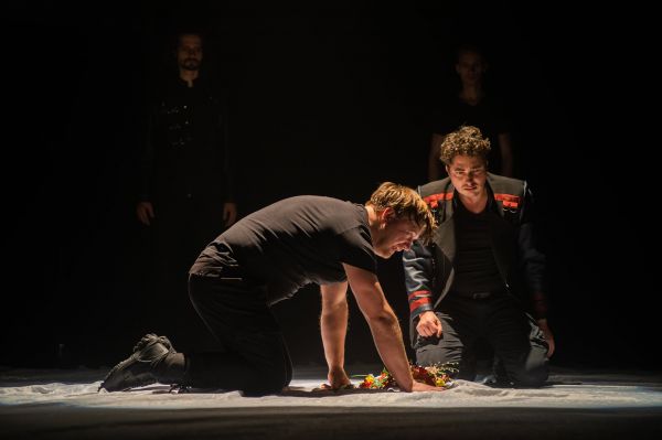 HAMLET