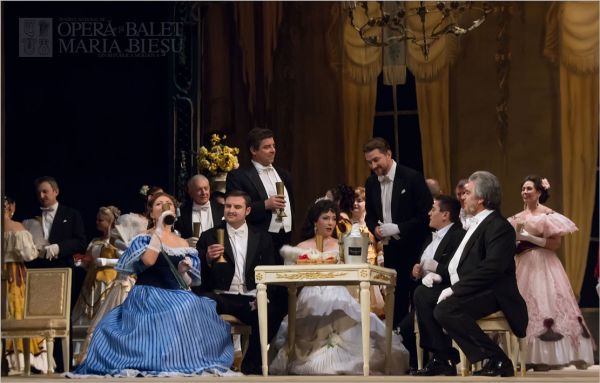 LA TRAVIATA