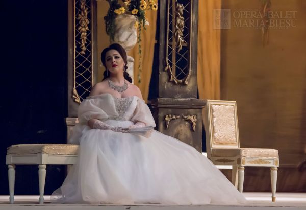 LA TRAVIATA