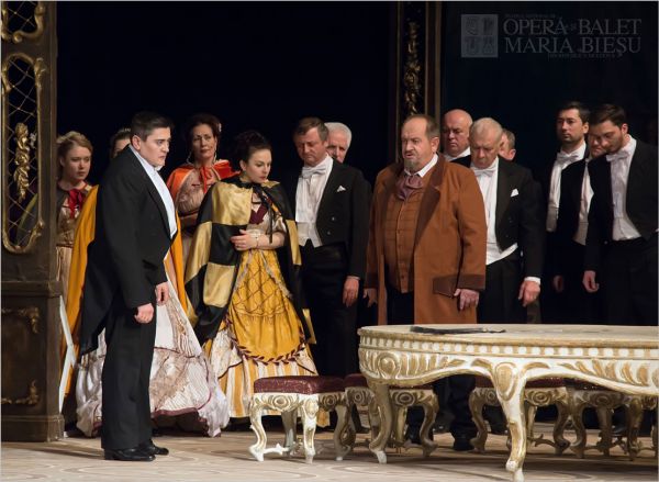 LA TRAVIATA