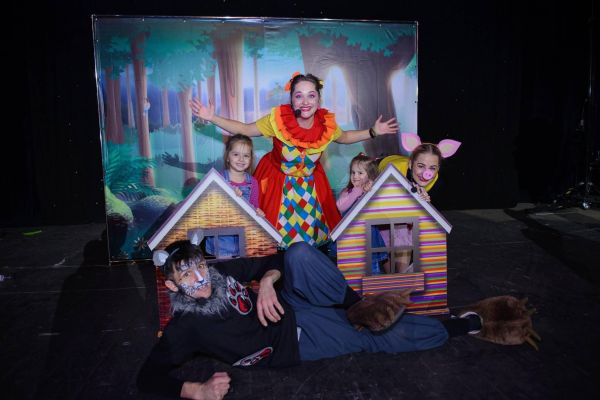 The Adventures of  The three Little Pigs | +3