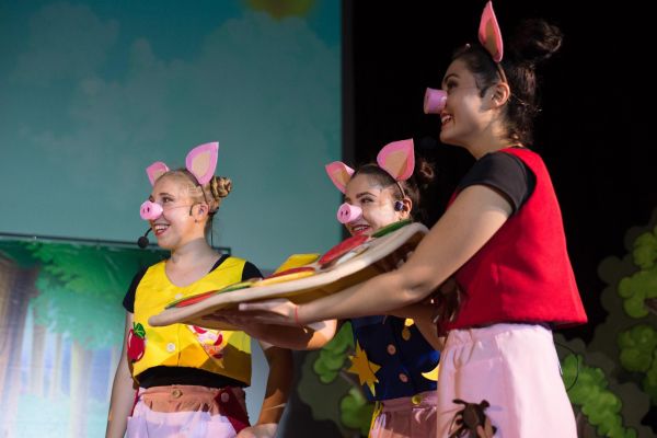 The Adventures of  The three Little Pigs | +3
