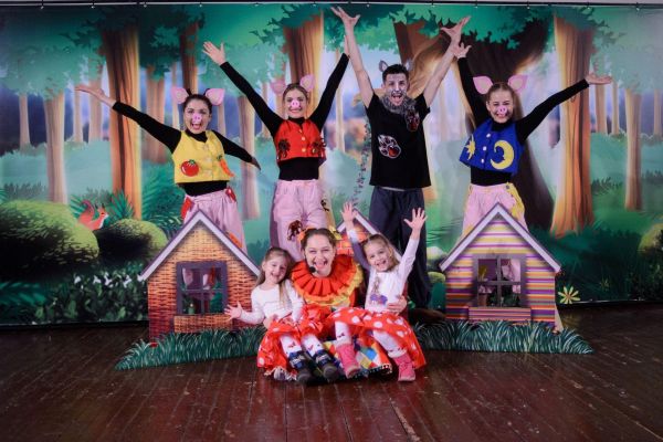 The Adventures of  The three Little Pigs | +3