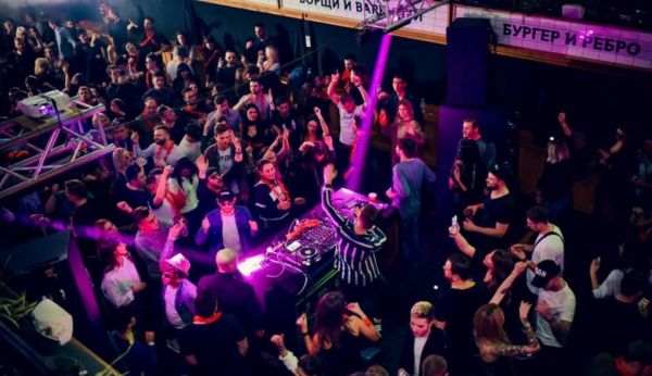 Nebo Bar meets Feelmark (UA)