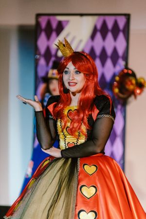 Alissa în Țara Minunilor -  Spectacol Interactiv de Animație pentru Copii | +4