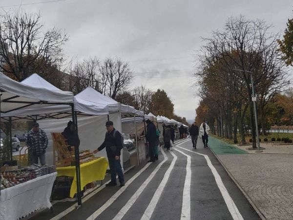 Târgul producătorilor autohtoni