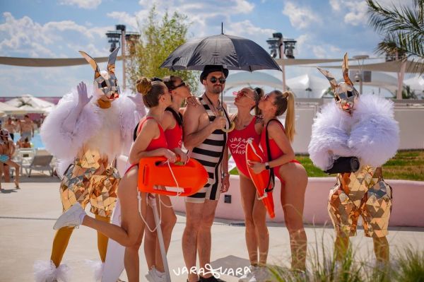 Miss Bikini & Mister Slipi