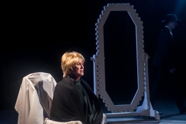 Și focul aprins l-am ținut