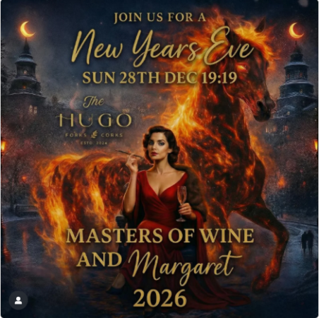 Bal de Crăciun în stilul nopții mistice din „Maestrul și Margareta”.