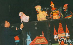 "Three hens among strangers" Performance