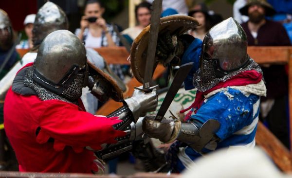 Competiție de luptă medievală
