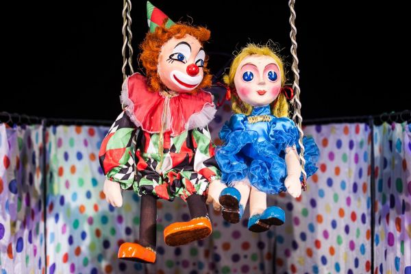 "Siragul trucurilor" Performance