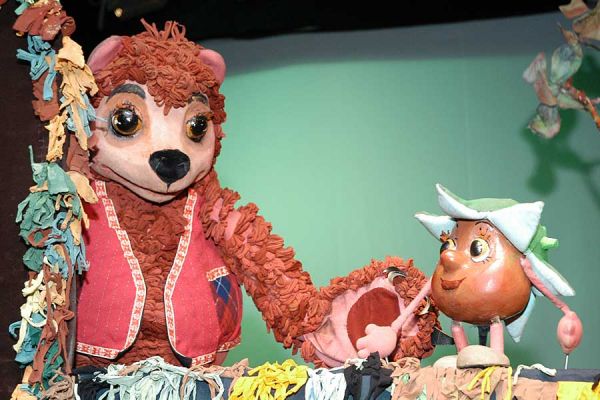 "Adventures of Castanel" Performance